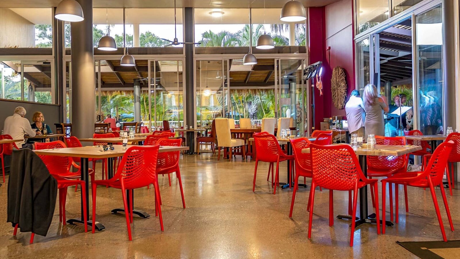 Drift & Wood Restaurant